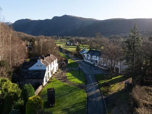 The Strands & Screes Inn