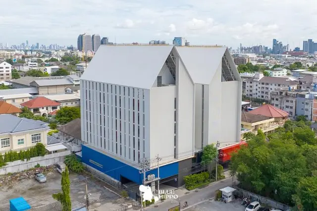 Blue Hippo Hotel