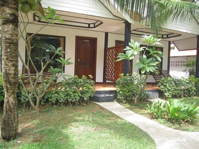 Lanta Il Mare Beach Resort