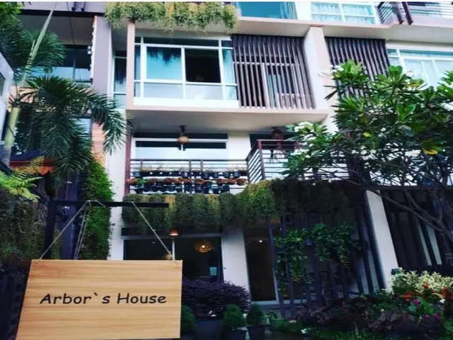 Arbor S House