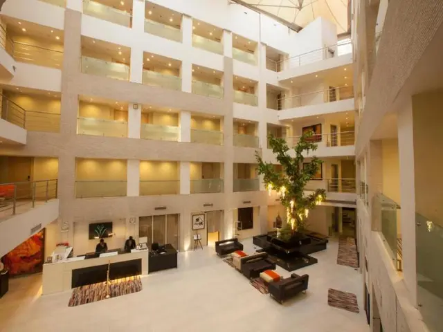 Avalon Courtyard Residence Suites