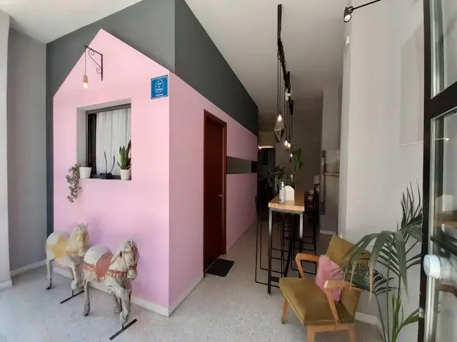 Live In Athens, Psyrri Central Apartments