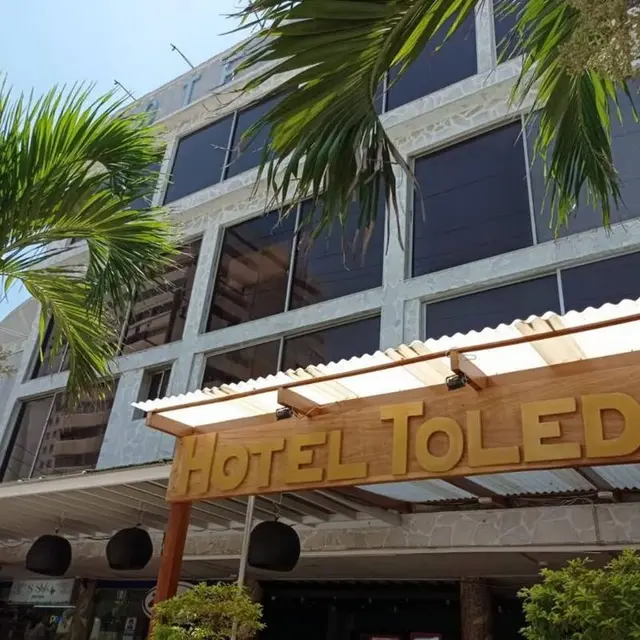 Hotel Toledo F
