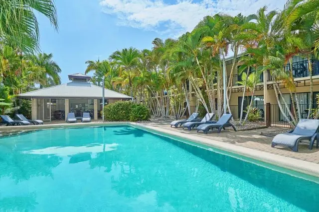 Comfort Inn & Suites Trinity Beach Club