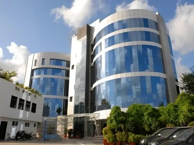 Hotel Peninsula Grand