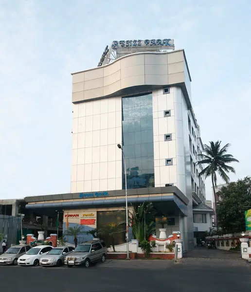 Benzz Park, Chennai