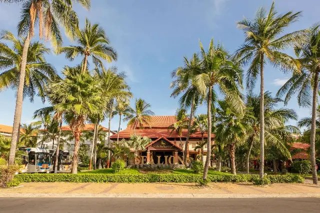 Sea Lion Beach Resort & Spa