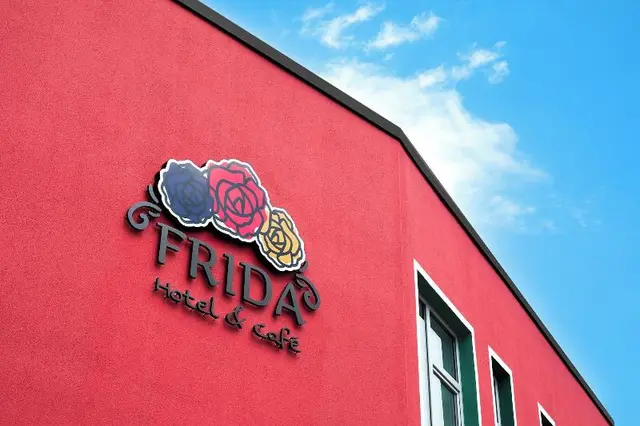 Frida Hotel Cafe