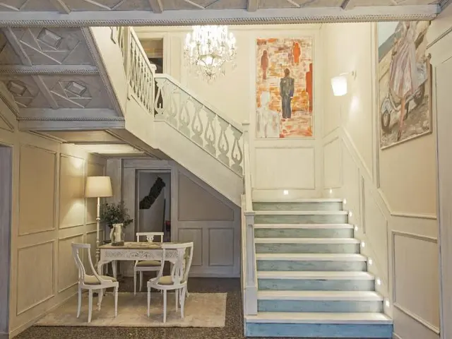 Ares Hotel