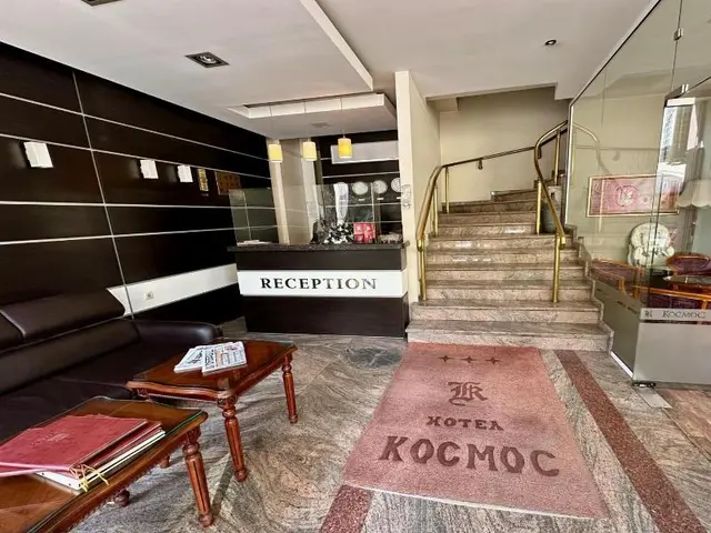 Hotel Cosmos