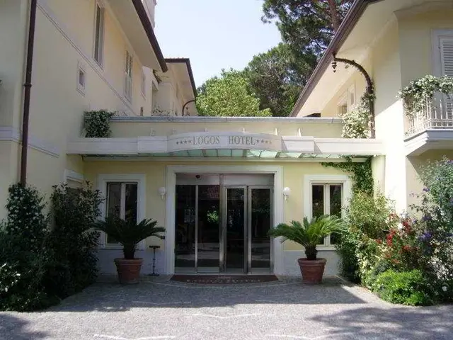 JR Resort Logos Forte dei Marmi
