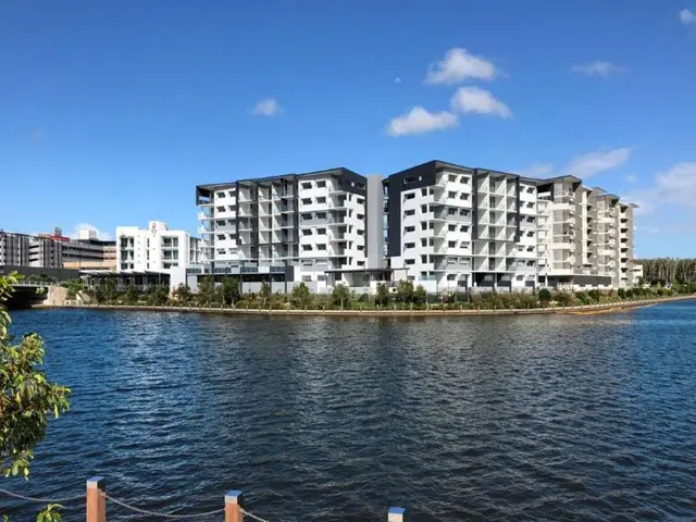 Waterline At Oceanside