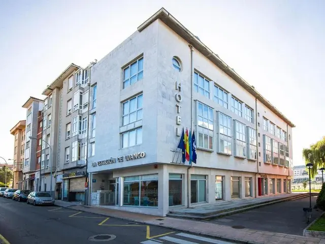 Hotel La Estaciv N De Luanco