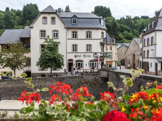 Hv Tel Restaurant Victor Hugo