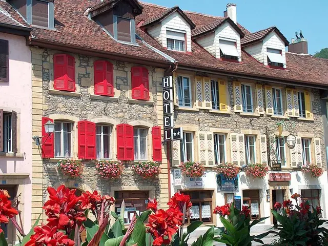 Hv Tel De La Croix Blanche