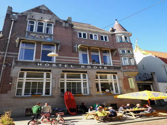 Hostel Roots