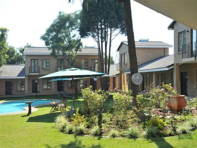 Hoyohoyo Chartwell Lodge