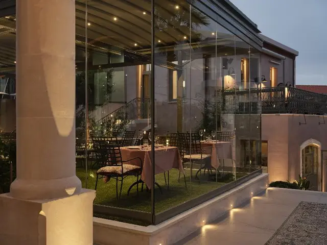Domus Blanc Boutique Hotel