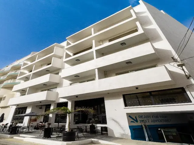 Block Hotel
