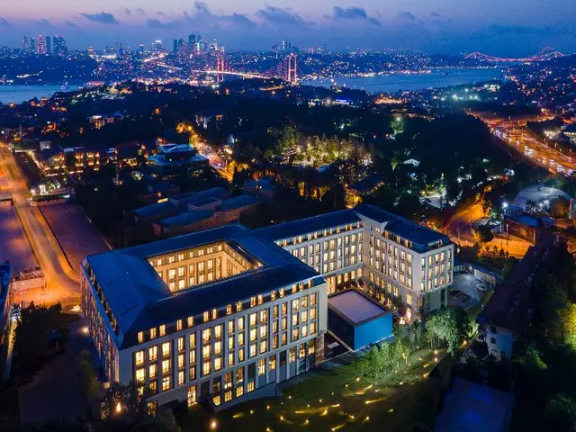 Altunizade Suites Istanbul, Curio Coll