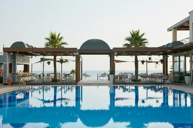 Minoa Palace Resort & Spa