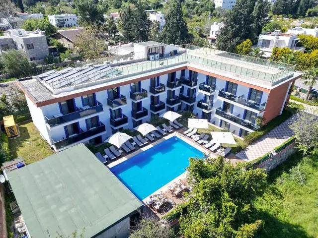 Çinar Buti̇k Otel Bodrum
