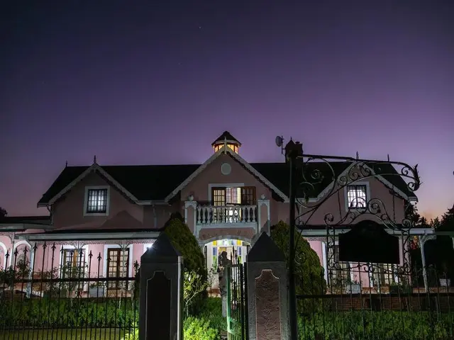 Westlodge Bed And Breakfast