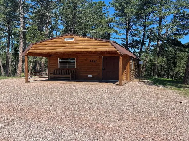 Pine Haven Lodging