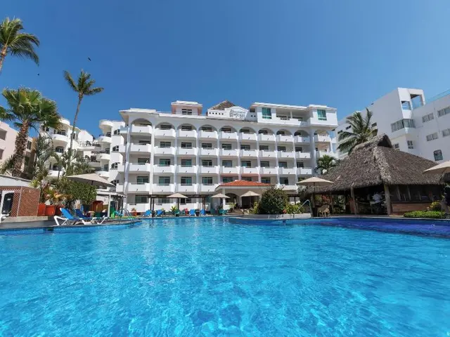 Torreblanca Beach Hotel And Suites Guayabitos
