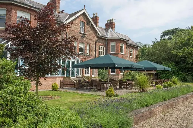 Burn Hall Hotel