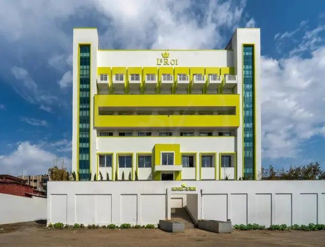 Hotel Le Roi Dehradun