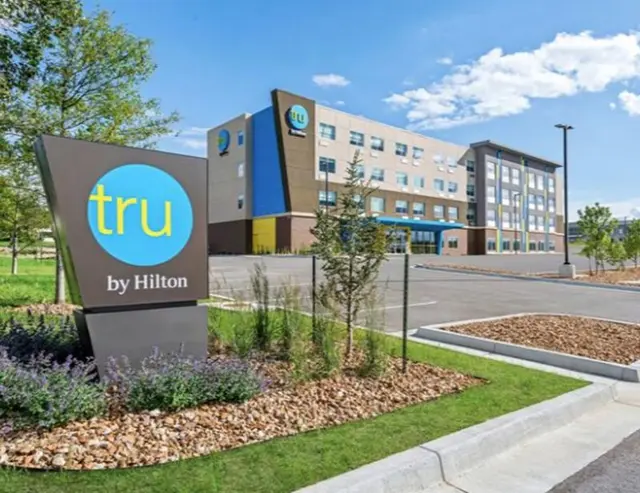 Tru by Hilton Kansas City Airport