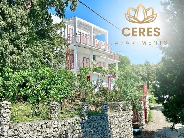 Ceres Apartments