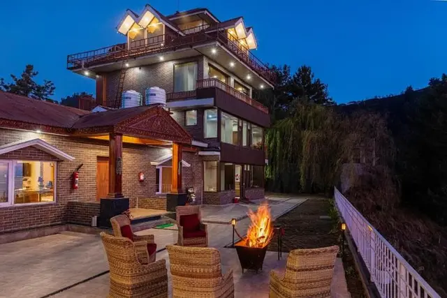 Alaya Stays By Elivaas Lafu House - Shimla