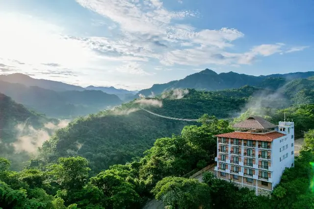 River Park Hotel