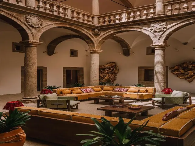 Palacio de Godoy Caceres, Curio Collection