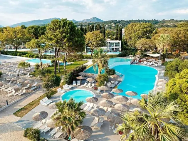 Ninos Grand Beach Hotel Resort
