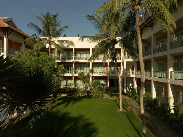 M Village Resort Riverbeach Hoi An