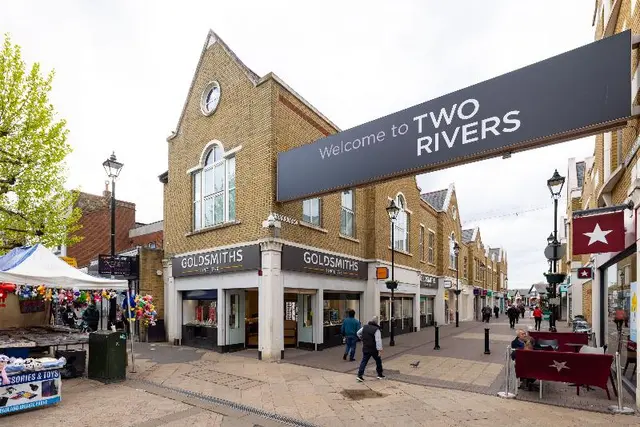 Charles Hope Apartments - Staines City Centre