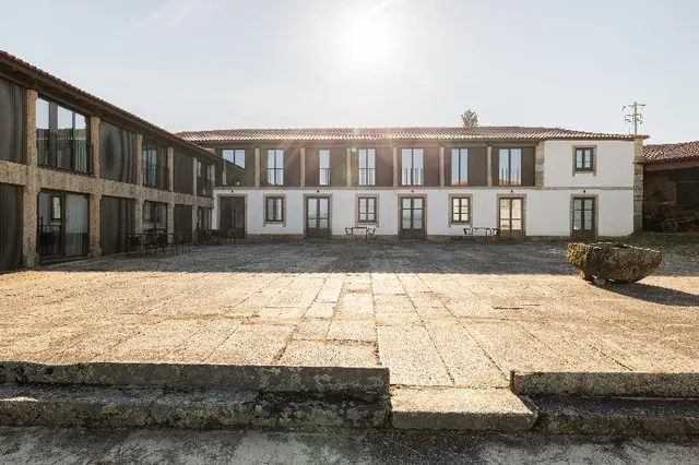 CasaNova Farmhouse