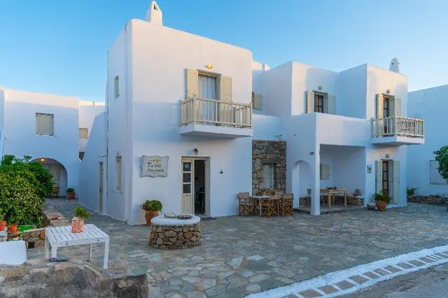 Mykonos Twins