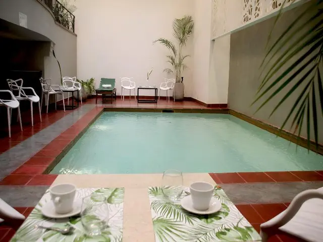 Hotel Gardí & Suites