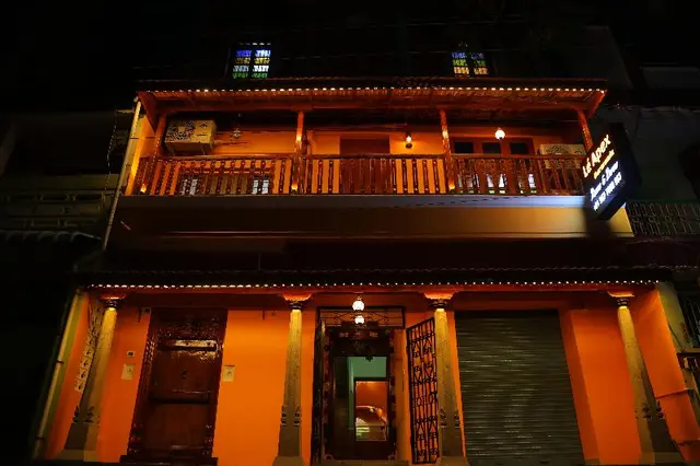 Le Apex Tharavaadu