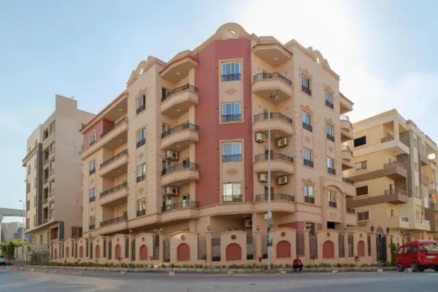 Settle Inn South 90 Apartments