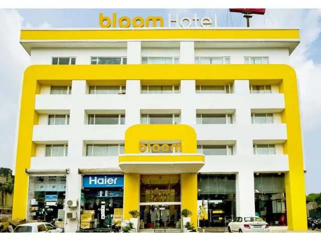 Bloom Hotel - Jammu