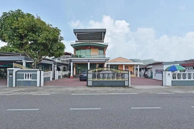 DARUL SALAM ORKID INN By Zuzu