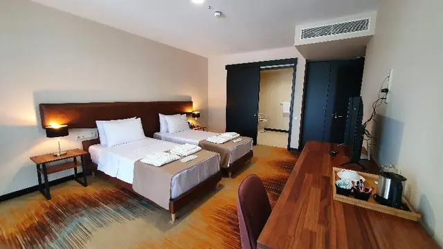 Carousel Hotel