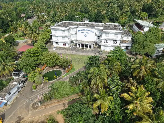 Saru Bluesapphire Hotel