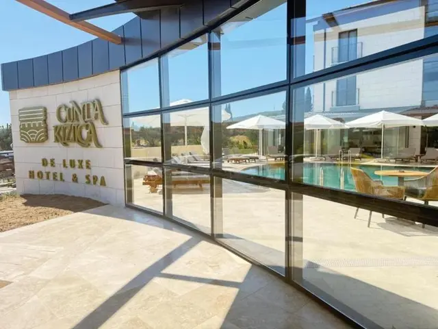 Cunda Kızılca Deluxe Hotel & Spa