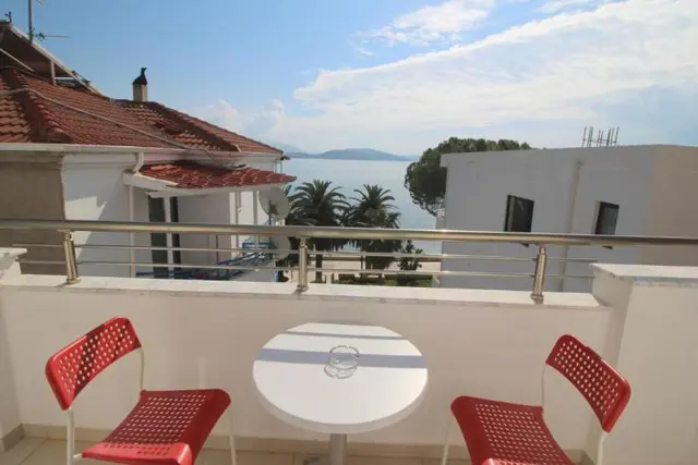 Elena Hotel